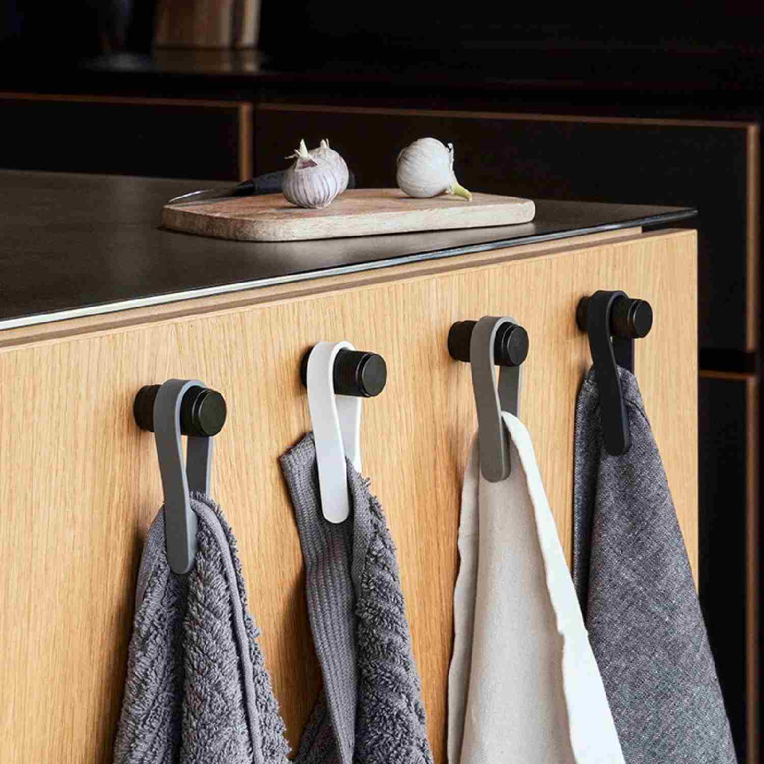 kabliukas ranksluosciui su magnetais visos spalvos Kabliukas rankšluosčiui su magnetais Loop, visos spalvos