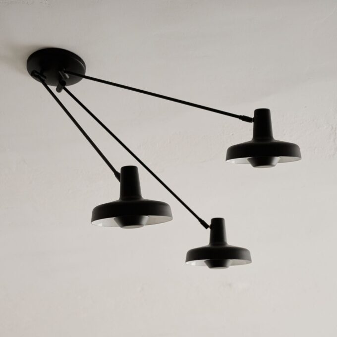 Pakabinamas šviestuvas ARIGATO Ceiling P3, juodas