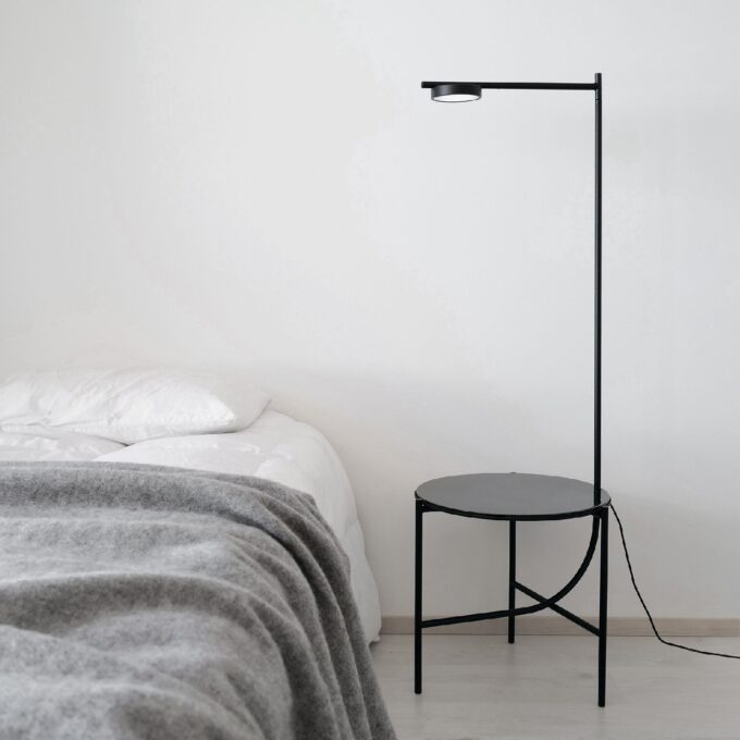 Pastatomas šviestuvas IGRAM Lamp + Table, juodas