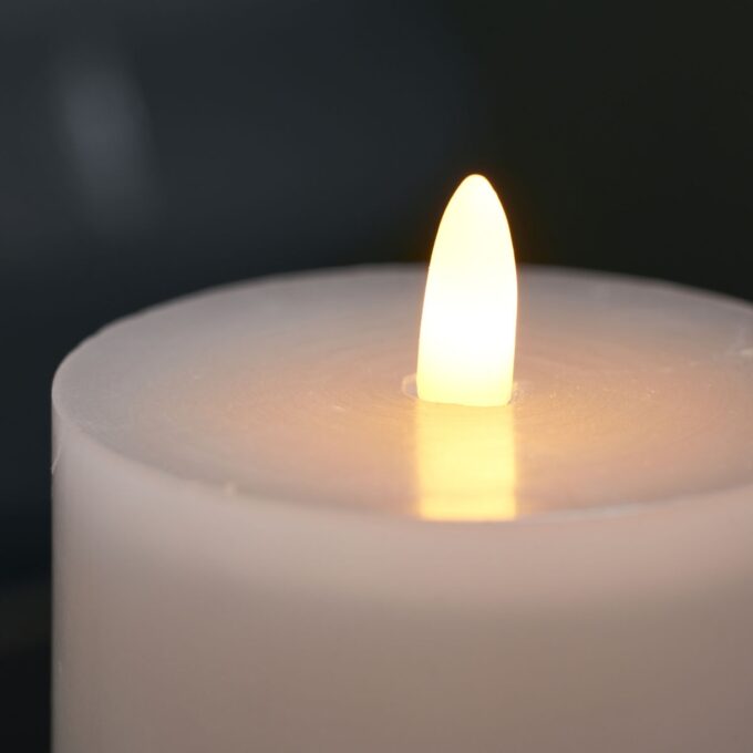 Žvakė LED, balta