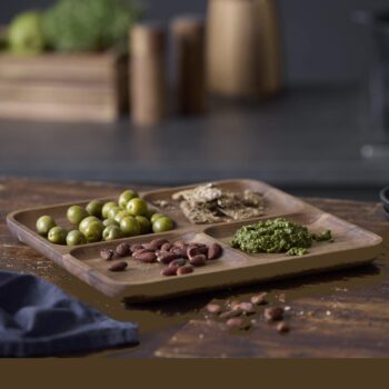 Medinė serviravimo lėkštė Holm, keturių skyrių interjer