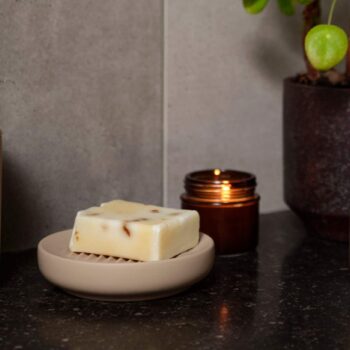 Lekstute muilui Ume smelio, interjere