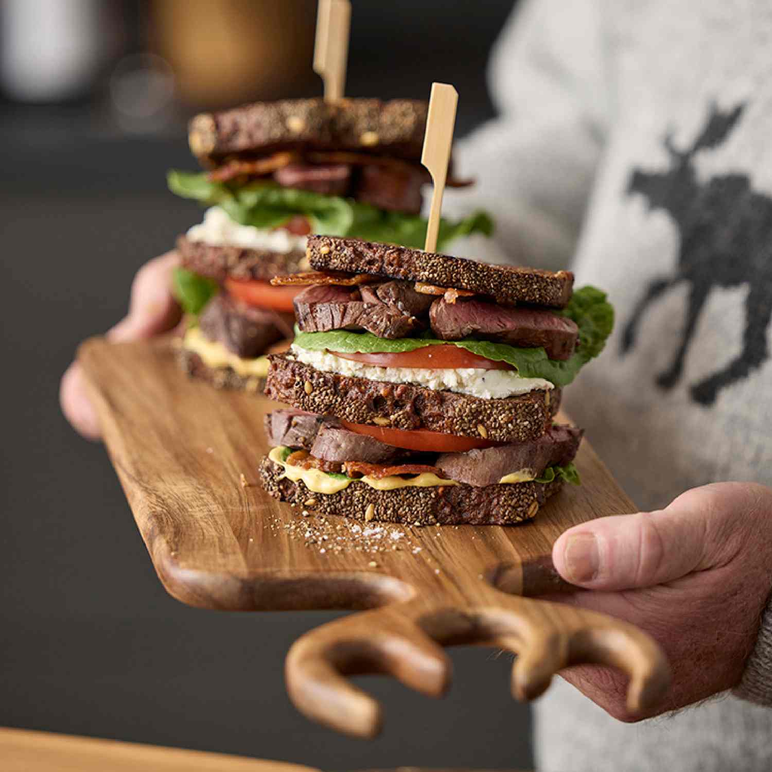 Medinė pjaustymo lentelė Holm, 44 x 18 cm Medinė pjaustymo lentelė Holm 44x18, su užkandžiais